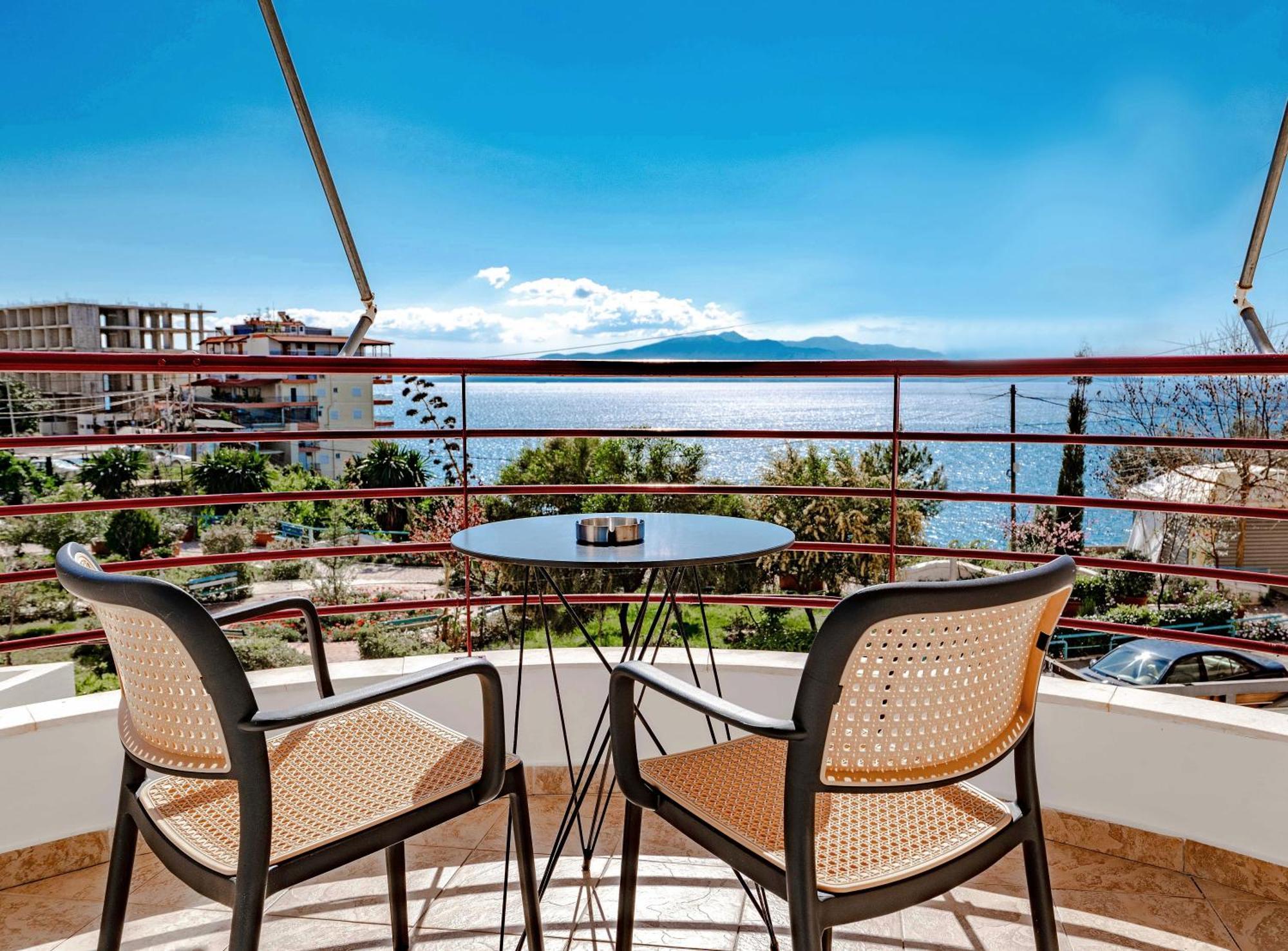 Sunny Apts Sarandë Exterior foto